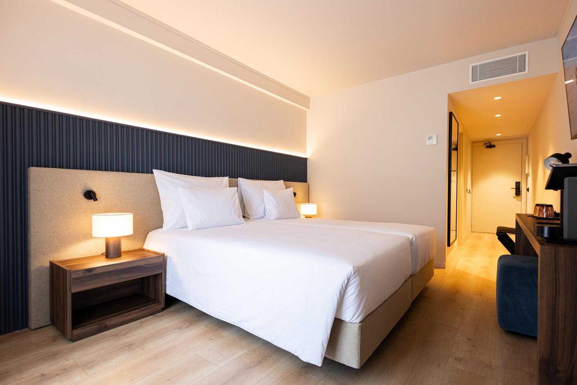 Quarto Twin Standard